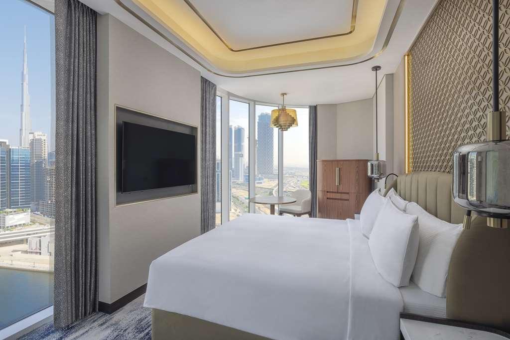 Embassy Suites By Hilton Dubai Business Bay חדר תמונה