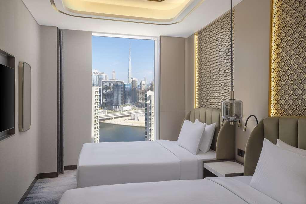 Embassy Suites By Hilton Dubai Business Bay חדר תמונה