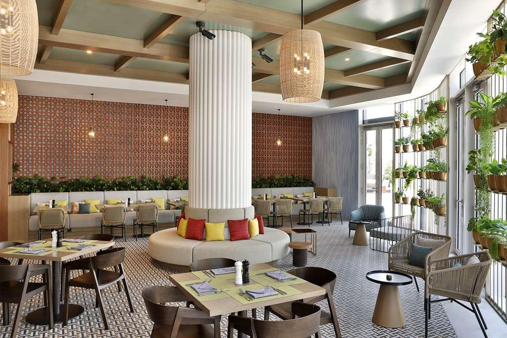 Embassy Suites By Hilton Dubai Business Bay מסעדה תמונה